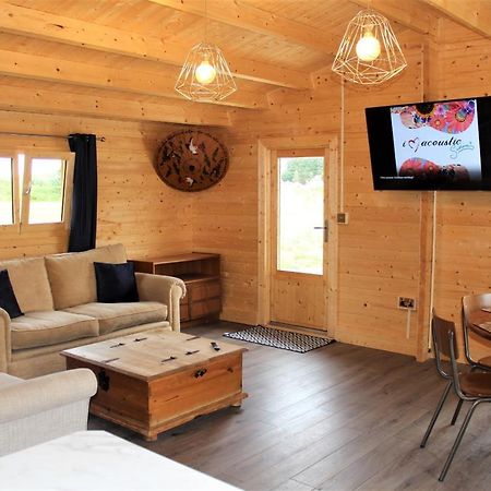 Stunning 5-Bed Cabin In Ashton Under Hill Evesham Zewnętrze zdjęcie