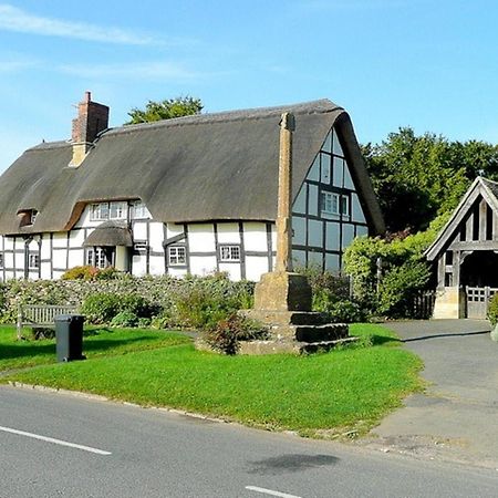 Stunning 5-Bed Cabin In Ashton Under Hill Evesham Zewnętrze zdjęcie
